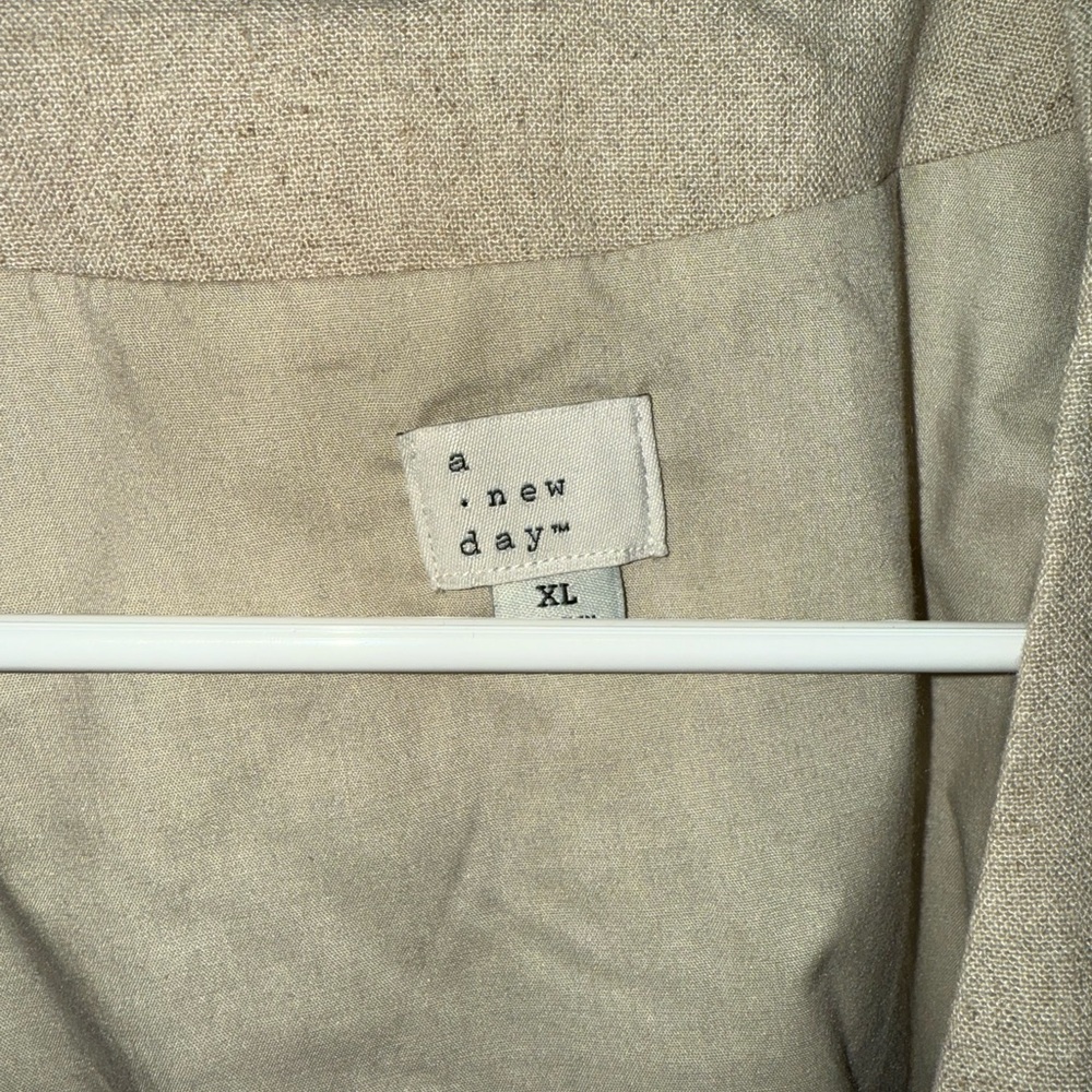 A New Day Beige Sleeveless Vest - Picture 3 of 3